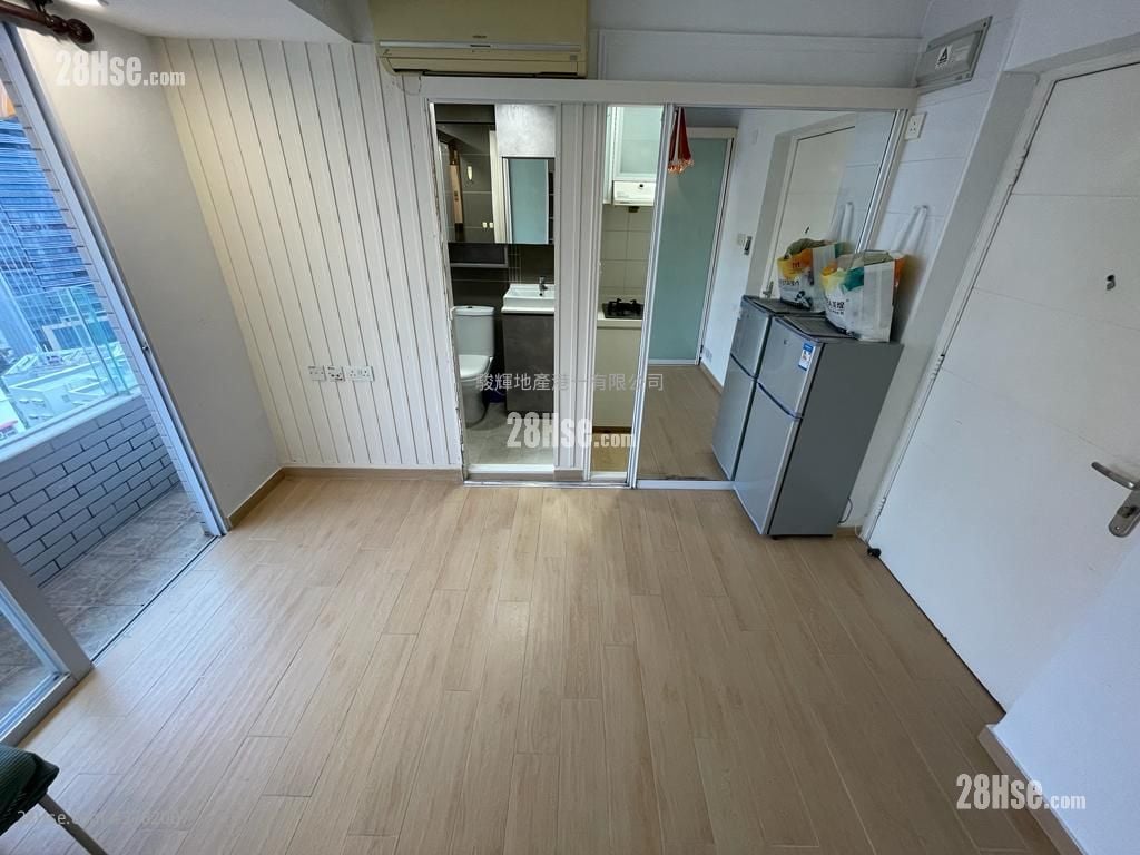 Harbour Court Sell 1 Bedroom , 1 Bathroom 248 ft²