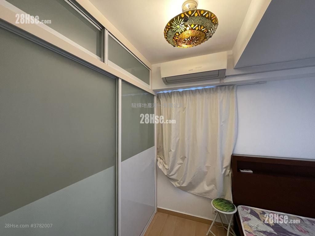 Harbour Court Sell 1 Bedroom , 1 Bathroom 248 ft²