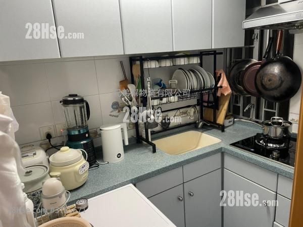 Tai Po Centre Sell 2 Bedrooms , 1 Bathroom 379 ft²