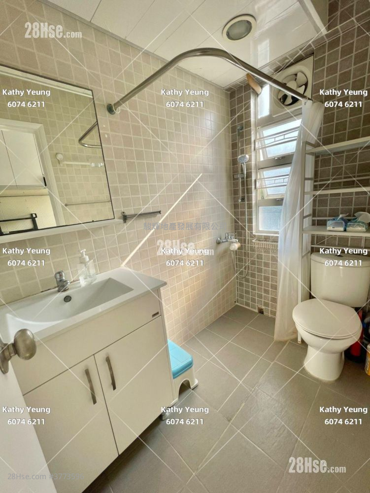 单幢楼房 售盘 2 房 , 1 浴室 424 平方尺