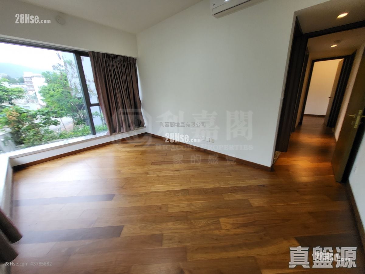 Parc Inverness Rental 1,514 ft²