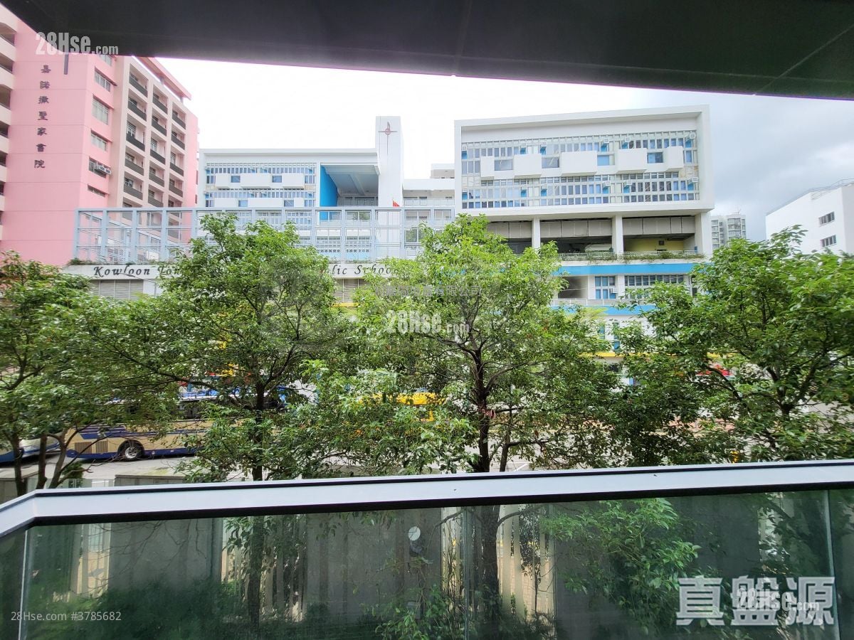 Parc Inverness Rental 1,514 ft²