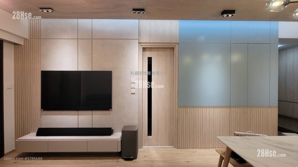 LP6 售盘 3 房 , 2 浴室 791 平方尺