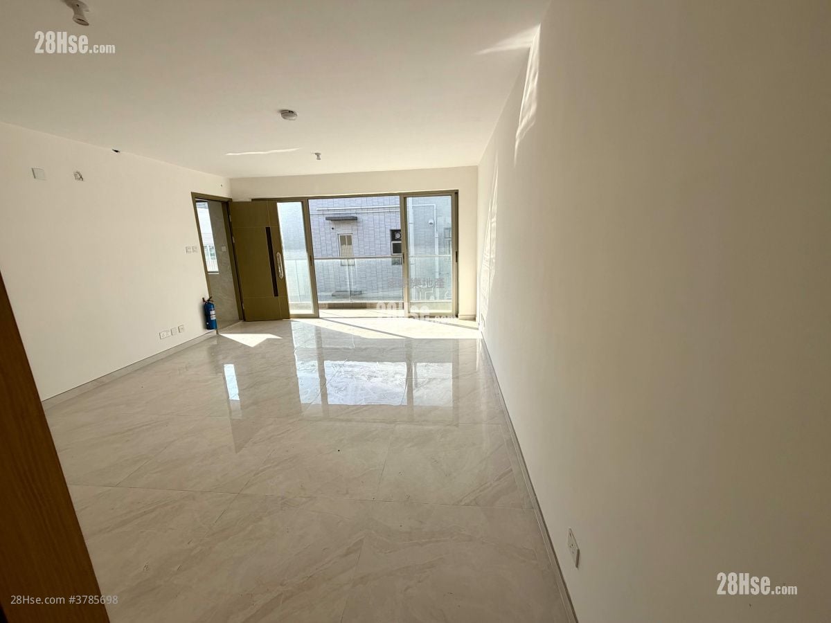 Village Rental 3 Bedrooms , 1 Bathroom 700 ft²