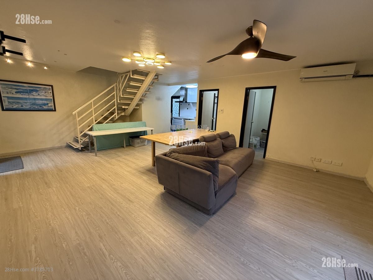 马游塘村 售盘 4 房 , 3 浴室 1,400 平方尺