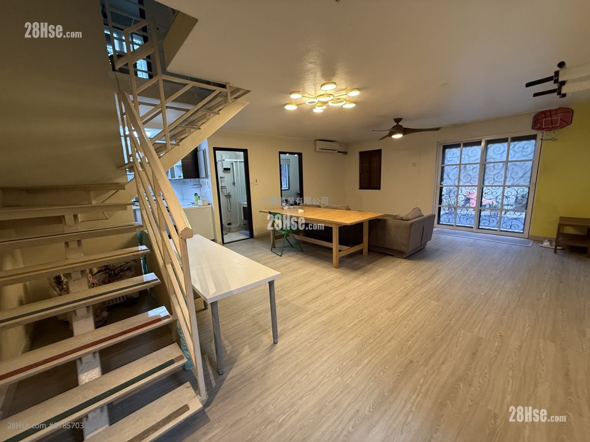 马游塘村 售盘 4 房 , 3 浴室 1,400 平方尺