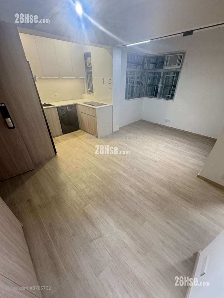 Wai On Building Sell 1 Bedroom , 1 Bathroom 374 ft²