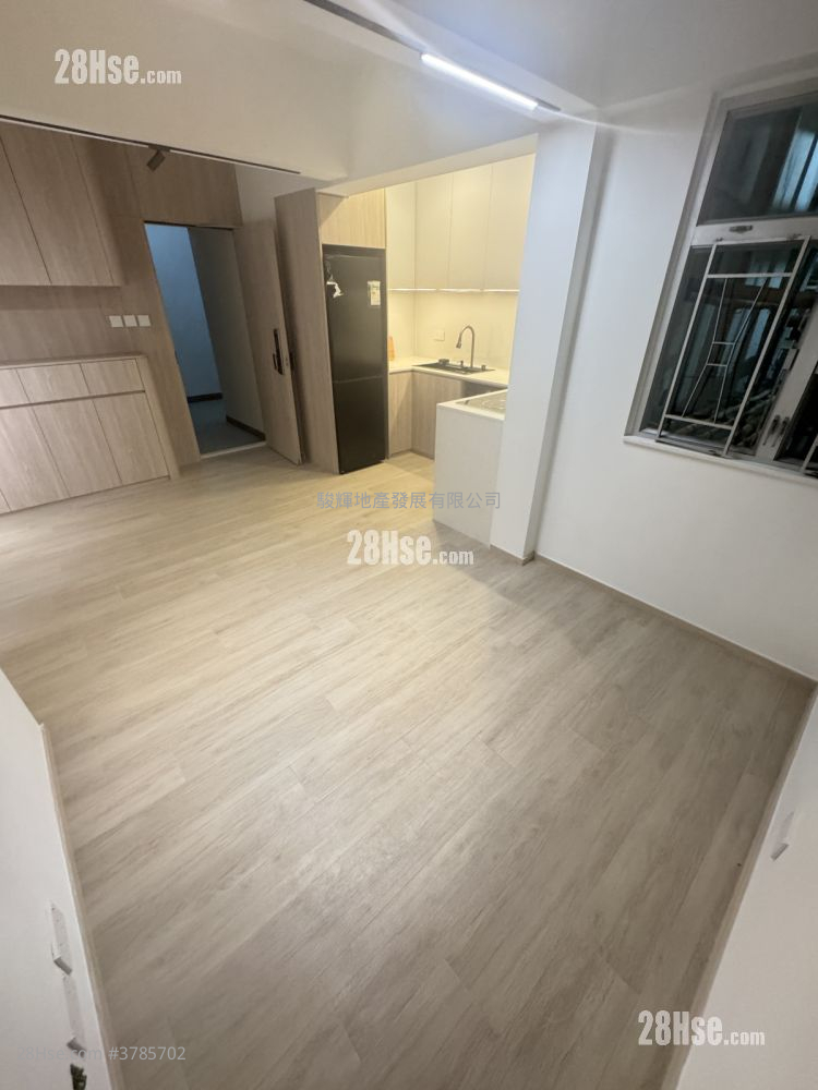 Wai On Building Sell 1 Bedroom , 1 Bathroom 374 ft²