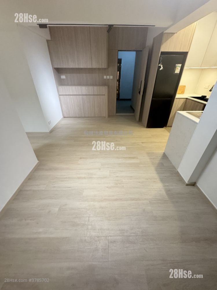 Wai On Building Sell 1 Bedroom , 1 Bathroom 374 ft²