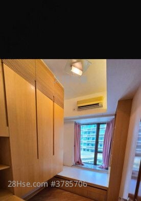 Royal Peninsula Sell 3 Bedrooms 647 ft²