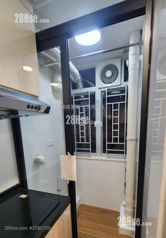 李郑屋邨 售盘 2 房 , 1 浴室 428 平方尺