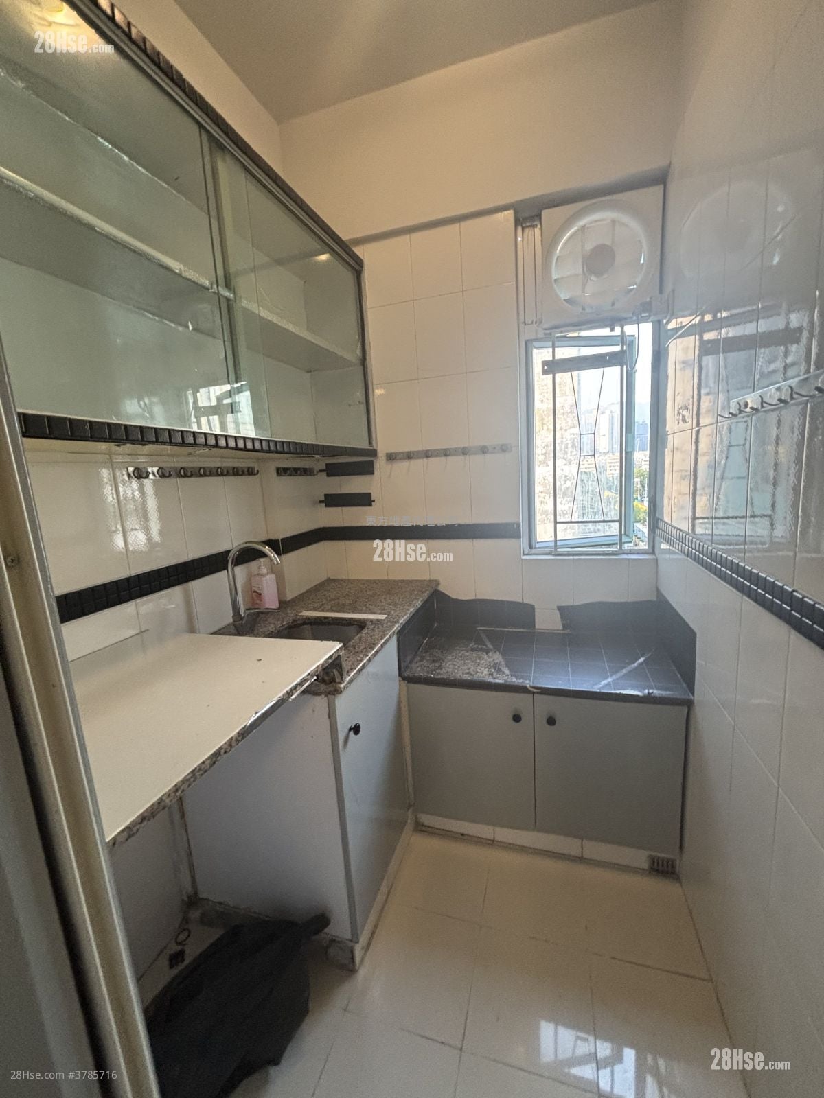 益富大厦 租盘 287 平方尺