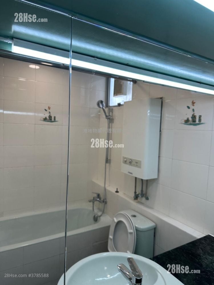 Taikoo Shing Sell 3 Bedrooms , 1 Bathroom 583 ft²