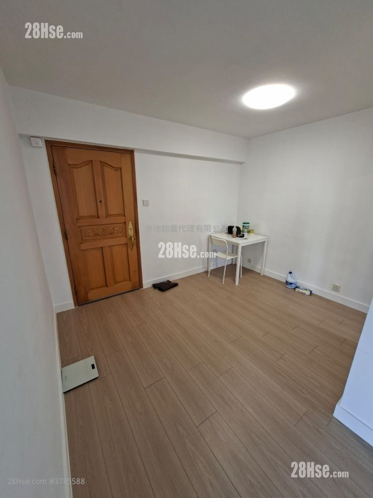 Taikoo Shing Sell 3 Bedrooms , 1 Bathroom 583 ft²