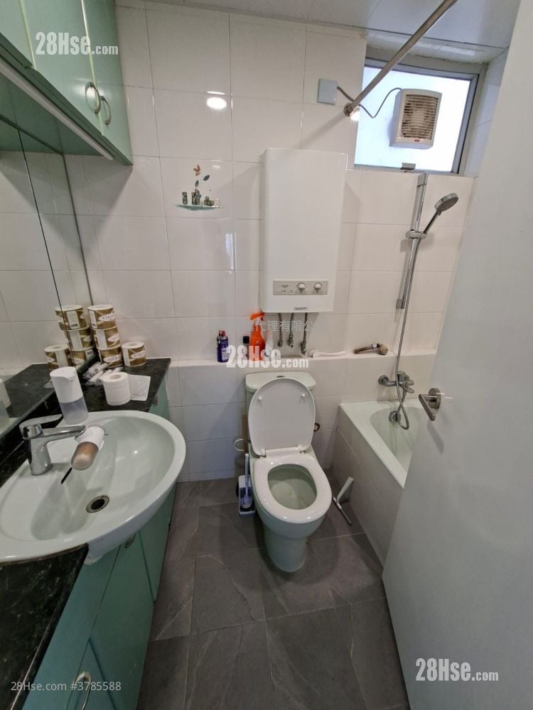 Taikoo Shing Sell 3 Bedrooms , 1 Bathroom 583 ft²