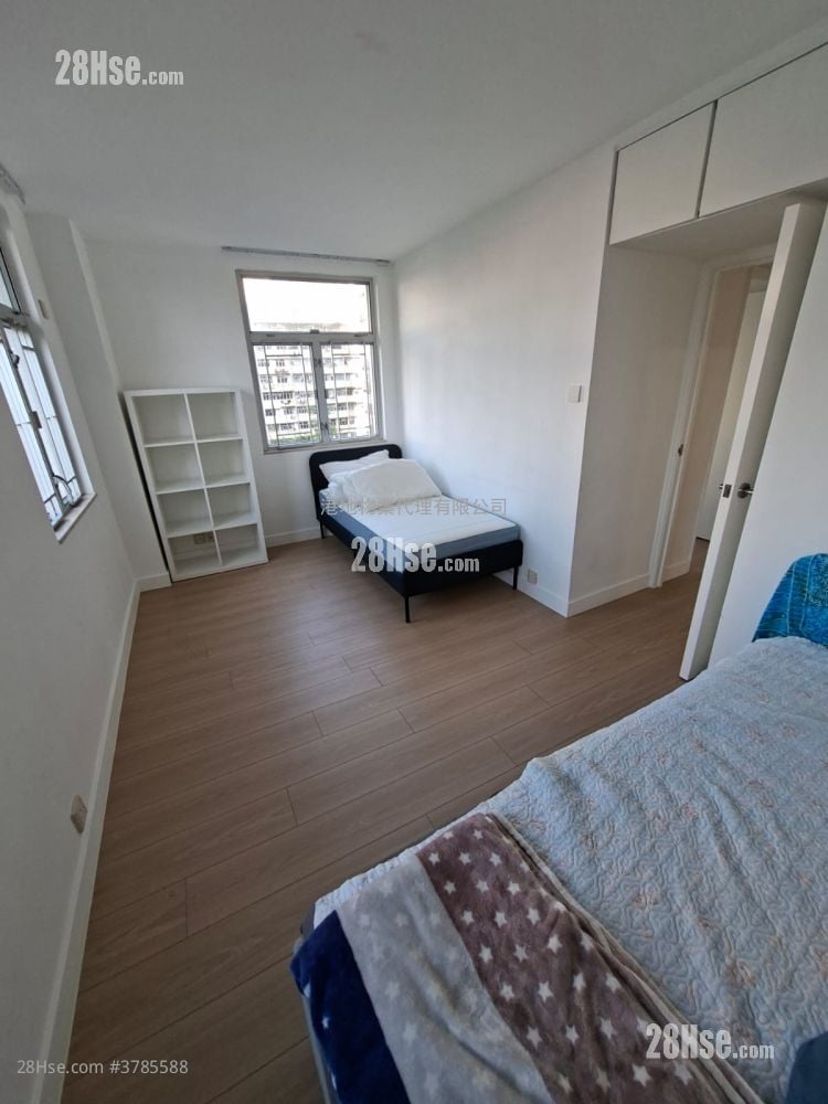 Taikoo Shing Sell 3 Bedrooms , 1 Bathroom 583 ft²