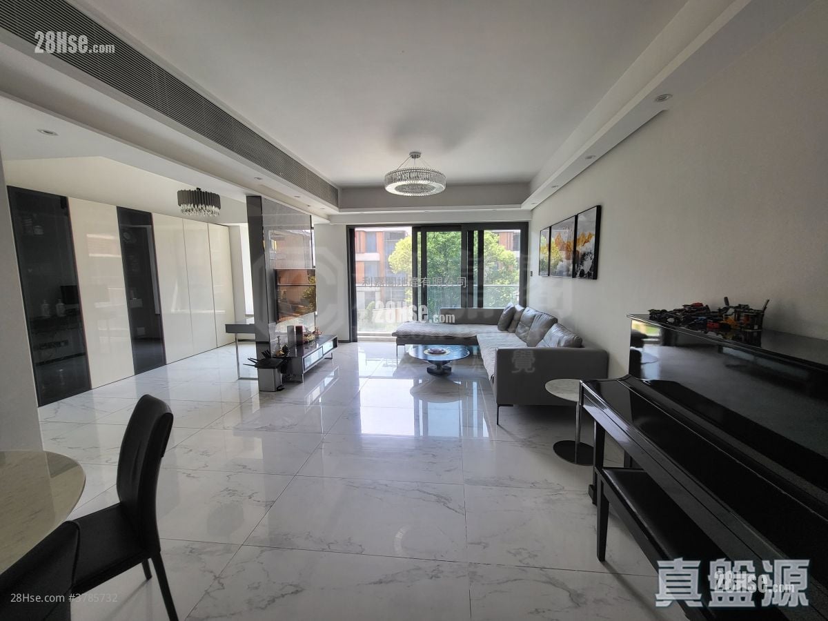 Parc Inverness Sell 3 Bedrooms 1,514 ft²