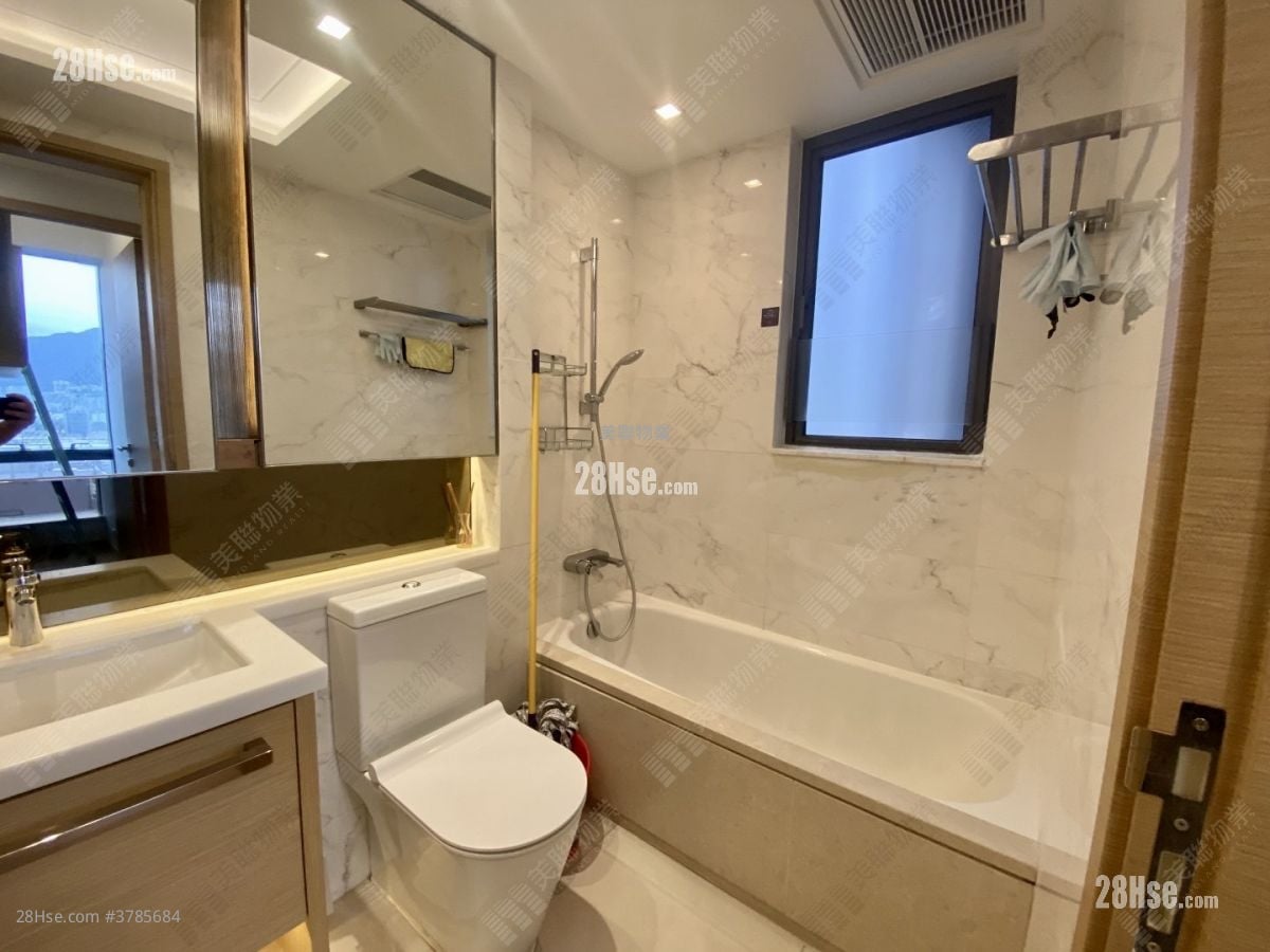 皓畋 售盘 2 房 698 平方尺