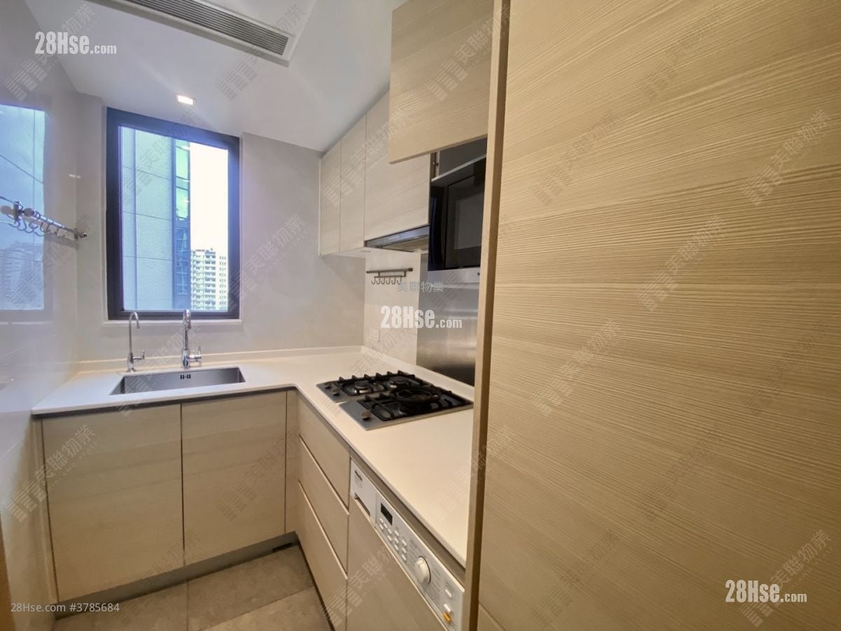 皓畋 售盘 2 房 698 平方尺