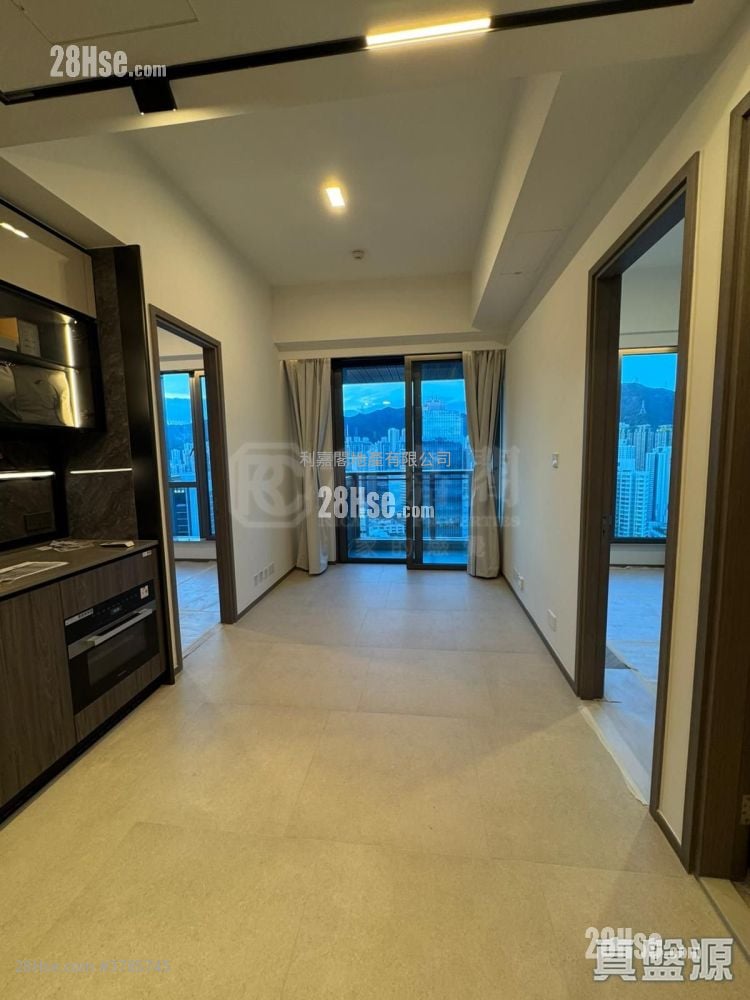 Cullinan Sky Rental 2 Bedrooms , 1 Bathroom 454 ft²