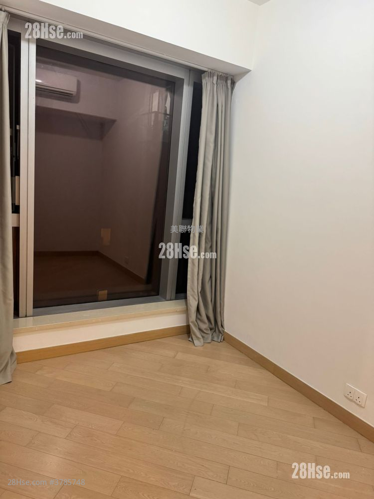 Century Link Sell 2 Bedrooms , 2 Bathrooms 484 ft²