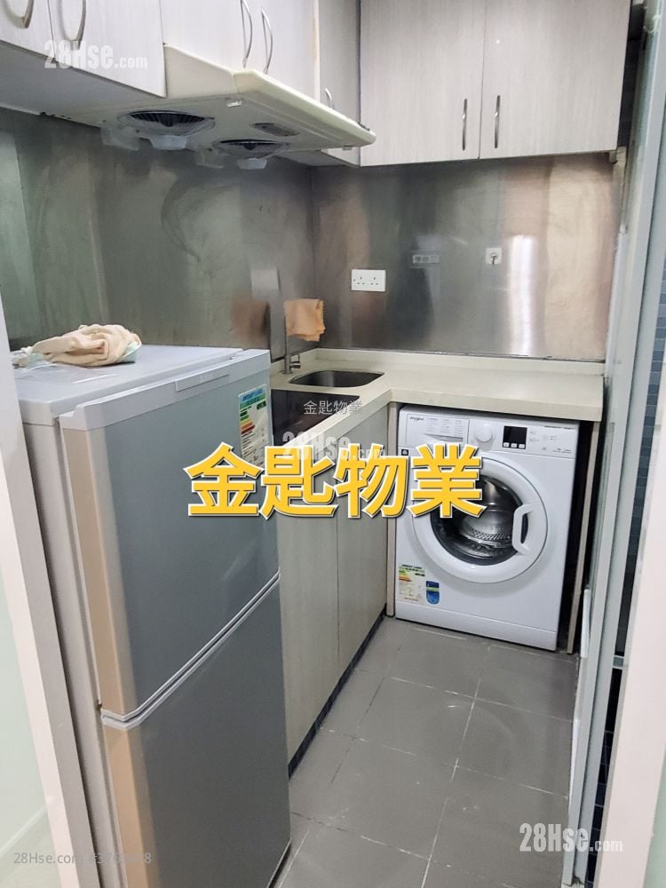 Pat Chun Mansion Sell 2 Bedrooms , 1 Bathroom 246 ft²