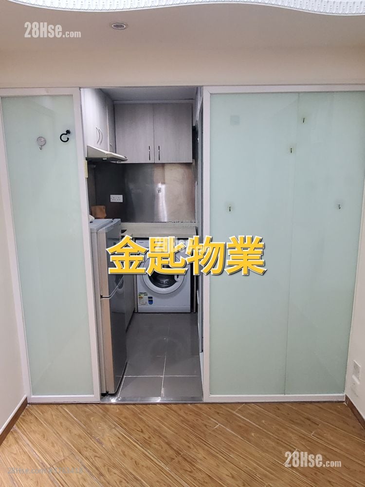 Pat Chun Mansion Sell 2 Bedrooms , 1 Bathroom 246 ft²