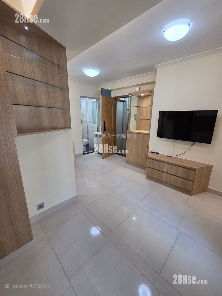 Strong Good Building Rental 1 Bedroom , 1 Bathroom 268 ft²