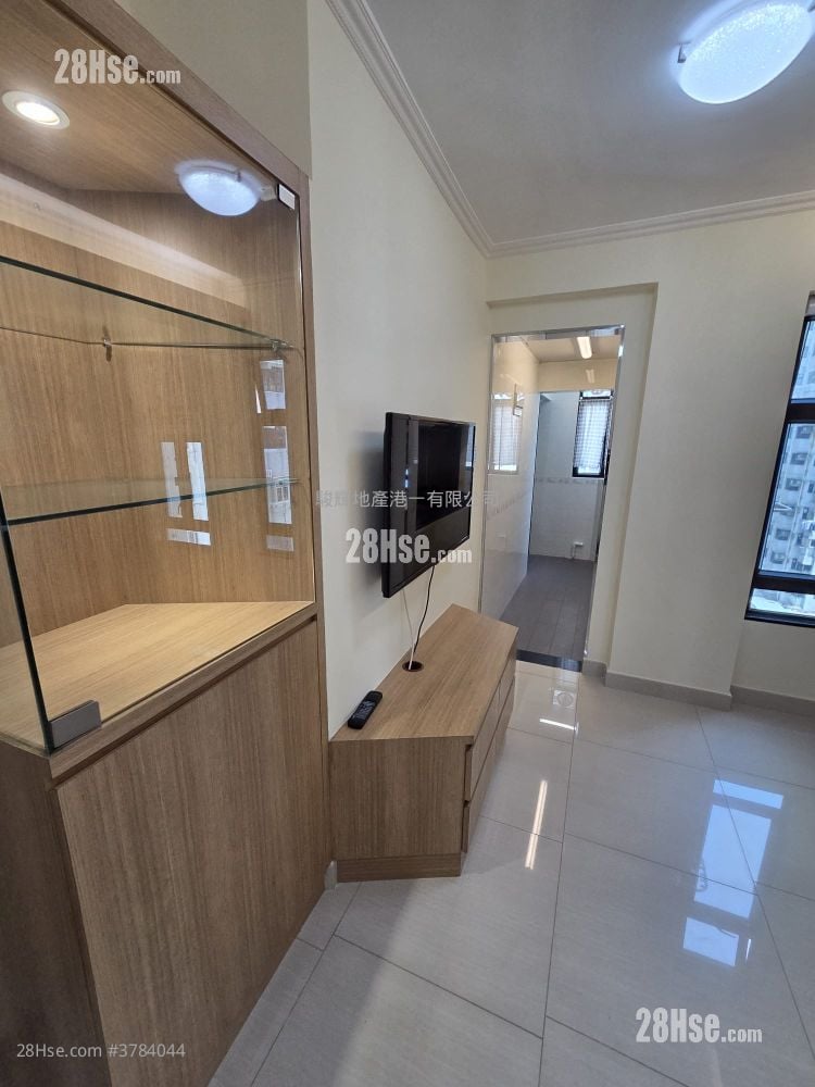 Strong Good Building Rental 1 Bedroom , 1 Bathroom 268 ft²