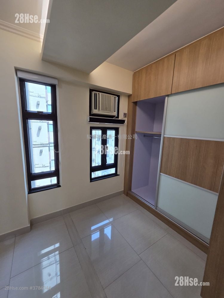 Strong Good Building Rental 1 Bedroom , 1 Bathroom 268 ft²
