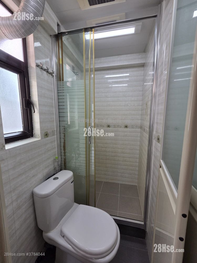 Strong Good Building Rental 1 Bedroom , 1 Bathroom 268 ft²