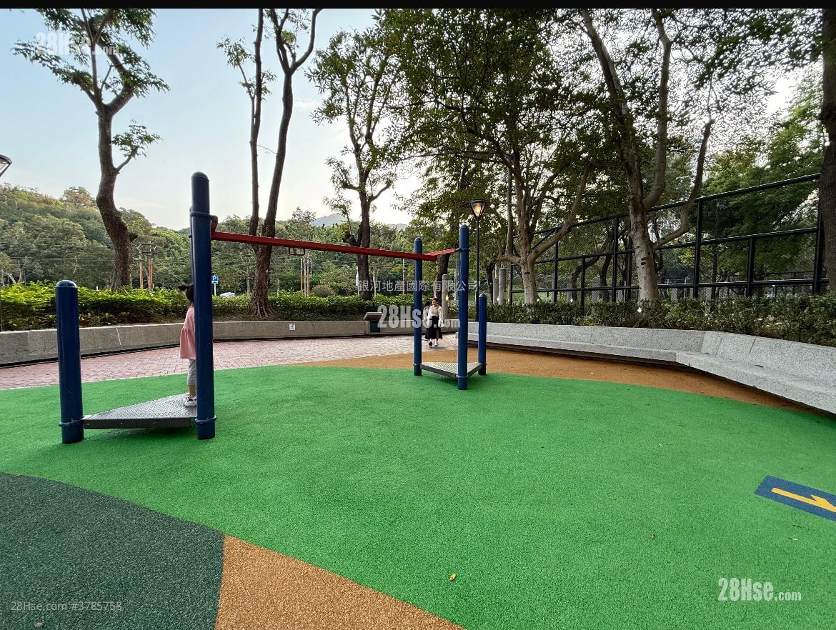 Siu Kwai Court Sell 3 Bedrooms , 1 Bathroom 544 ft²