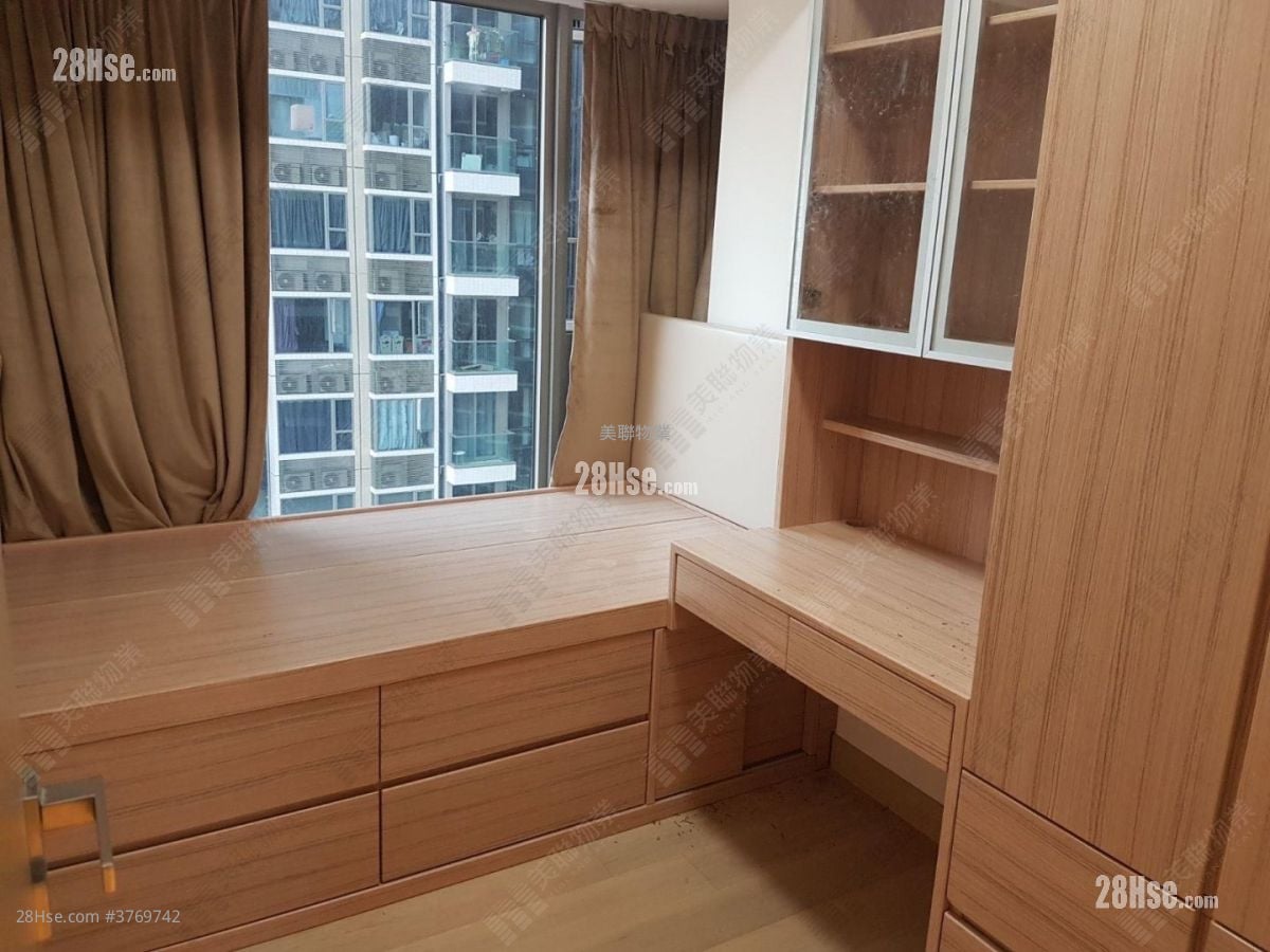 Peninsula East 售盘 4 房 , 3 浴室 999 平方尺