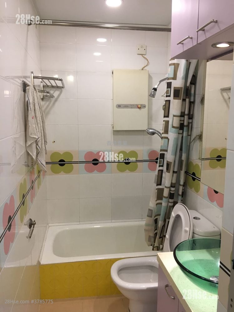 Fairview Garden Sell 2 Bedrooms , 1 Bathroom 306 ft²