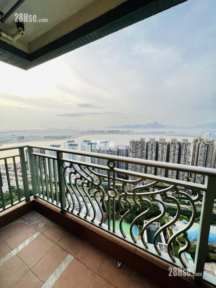 Caribbean Coast Sell 3 Bedrooms 729 ft²