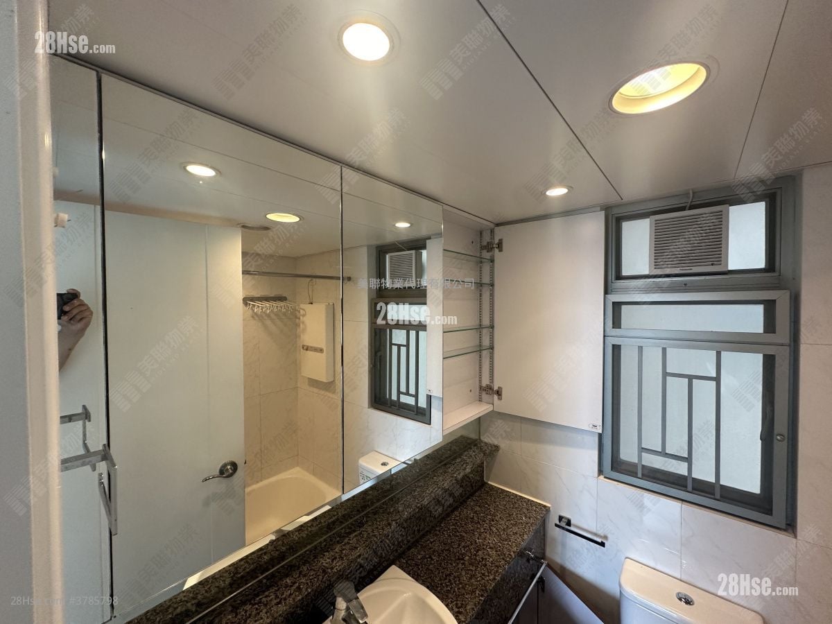 Tseung Kwan O Plaza Rental 2 Bedrooms , 1 Bathroom 429 ft²