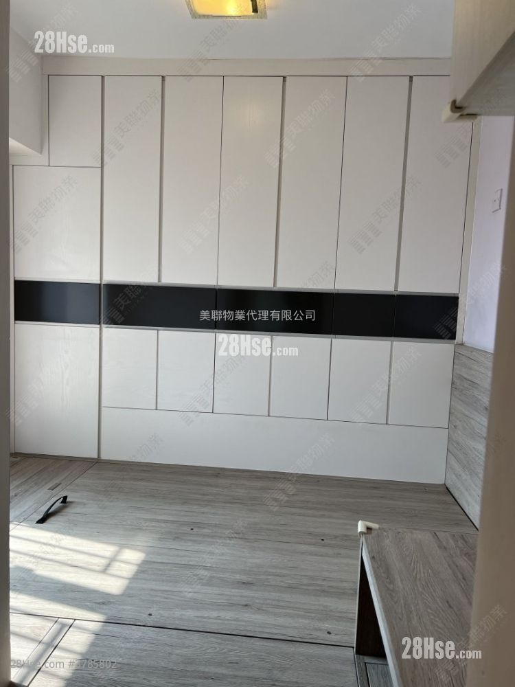 The Grandiose Sell 2 Bedrooms , 1 Bathroom 470 ft²