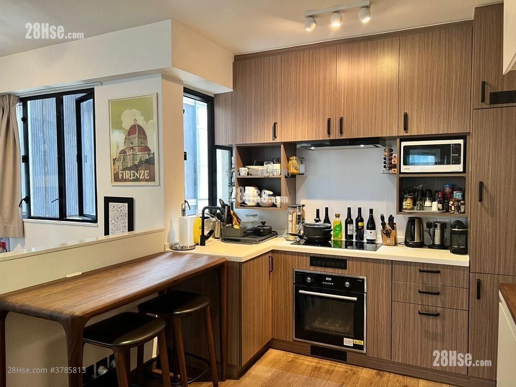 Jadestone Court Sell 1 Bedroom , 1 Bathroom 332 ft²