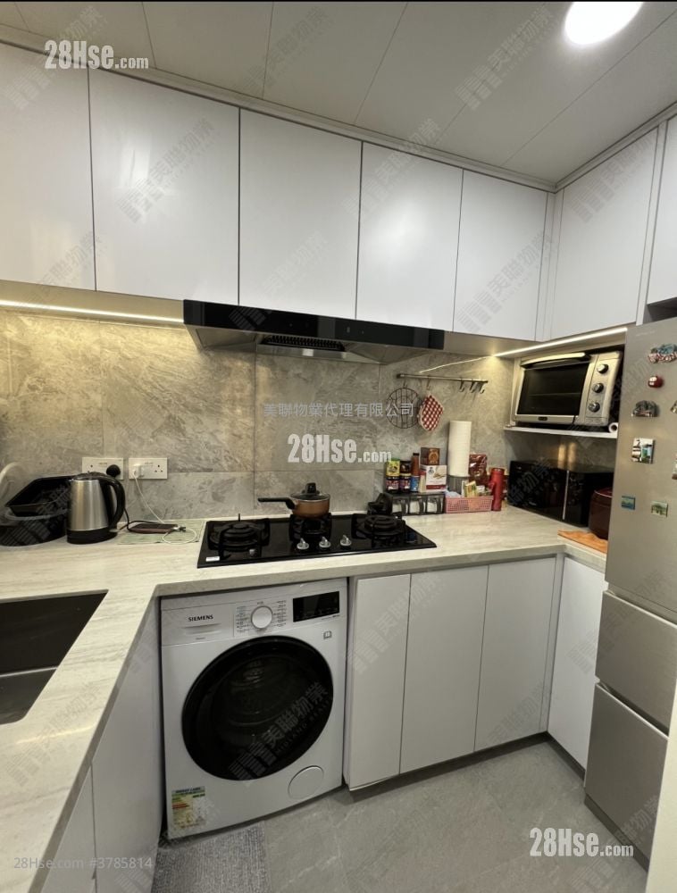 Seaview Crescent Sell 1 Bedroom 516 ft²