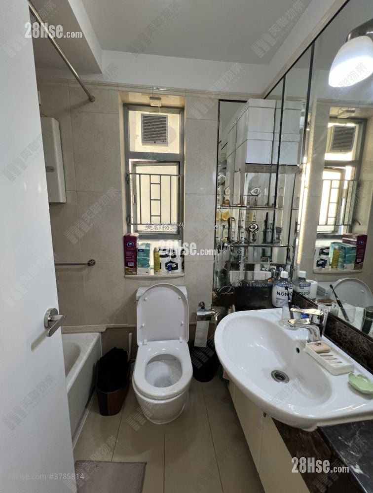 Seaview Crescent Sell 1 Bedroom 516 ft²