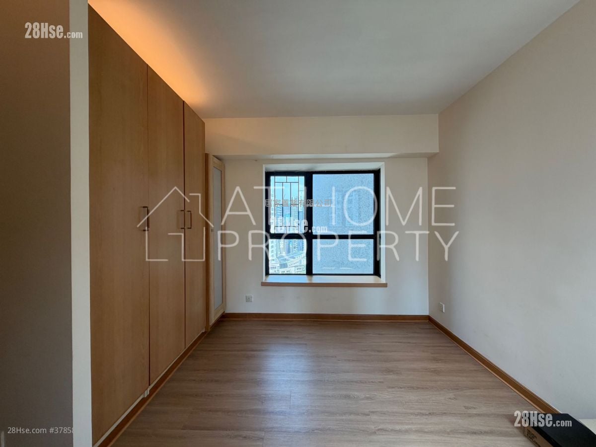 Wilton Place Sell 3 Bedrooms , 2 Bathrooms 573 ft²