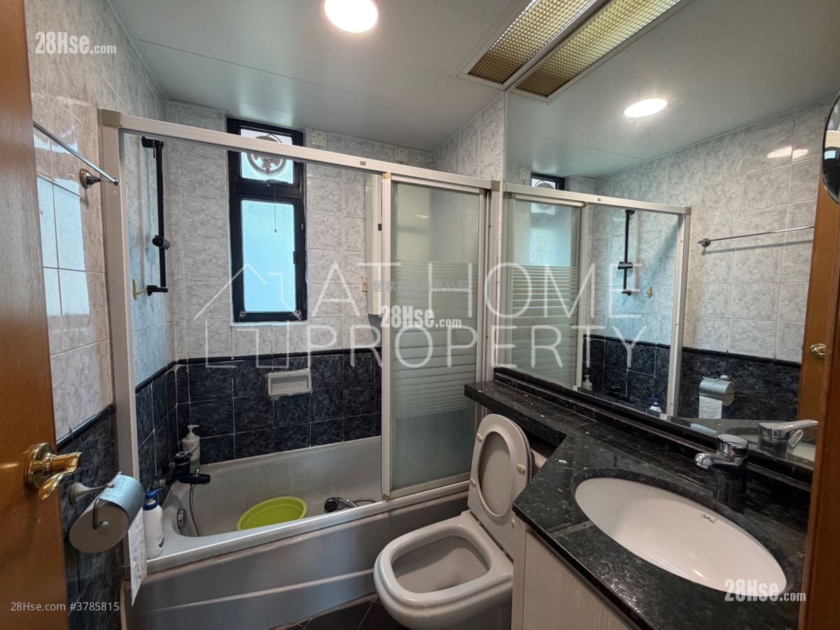 Wilton Place Sell 3 Bedrooms , 2 Bathrooms 573 ft²