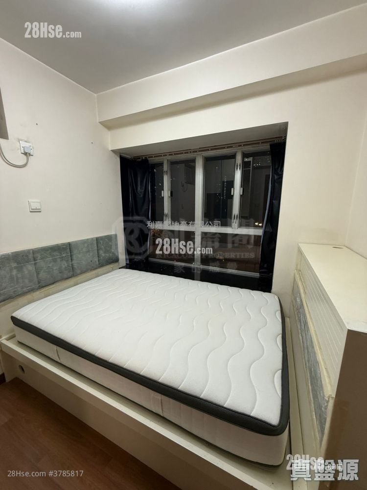 Serenity Park Sell 2 Bedrooms , 1 Bathroom 355 ft²