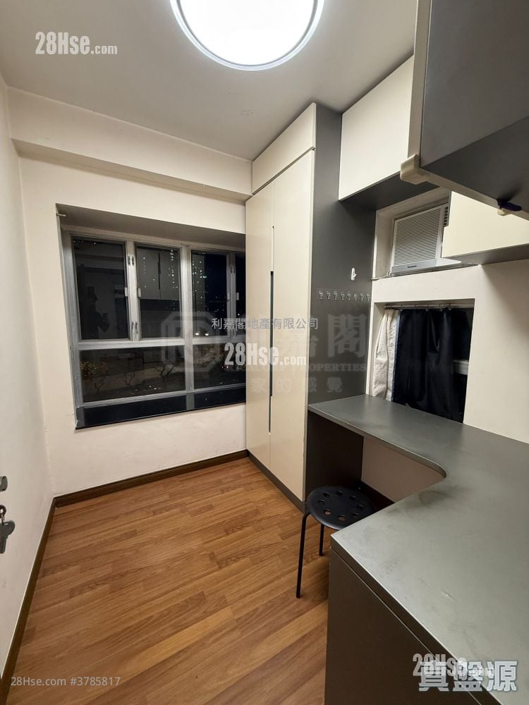 Serenity Park Sell 2 Bedrooms , 1 Bathroom 355 ft²