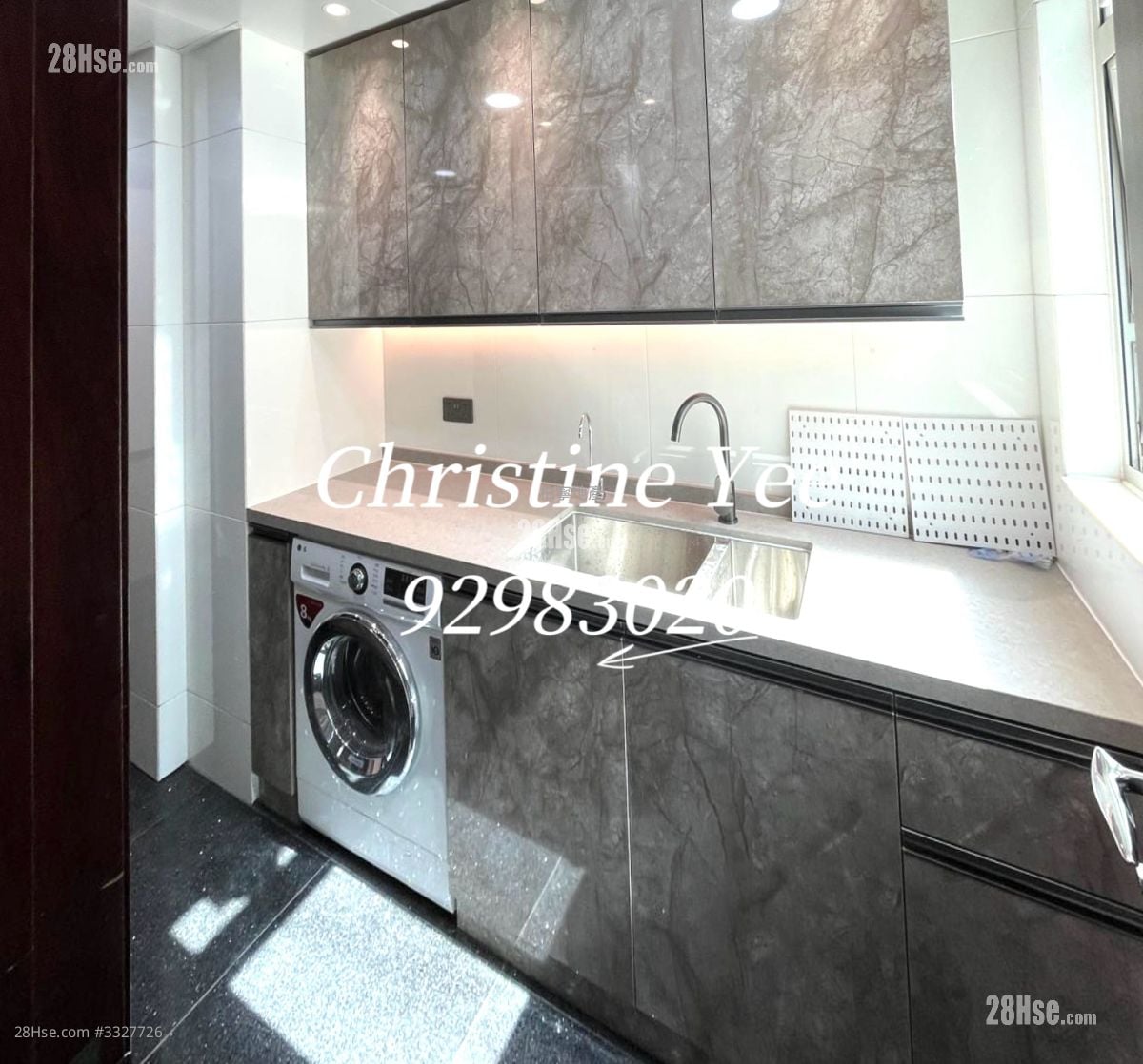 The Legend Rental 3 Bedrooms , 2 Bathrooms 867 ft²