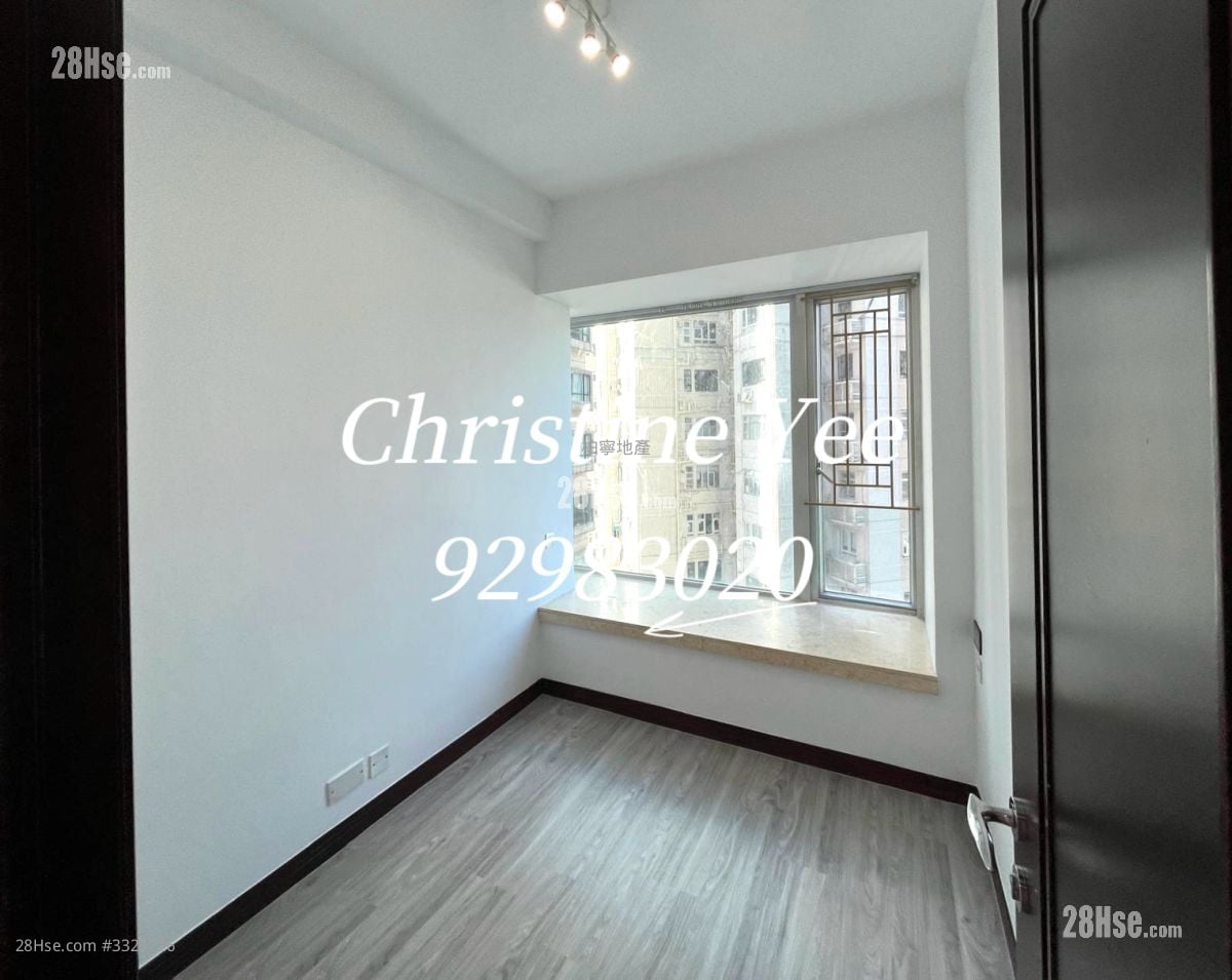 The Legend Rental 3 Bedrooms , 2 Bathrooms 867 ft²