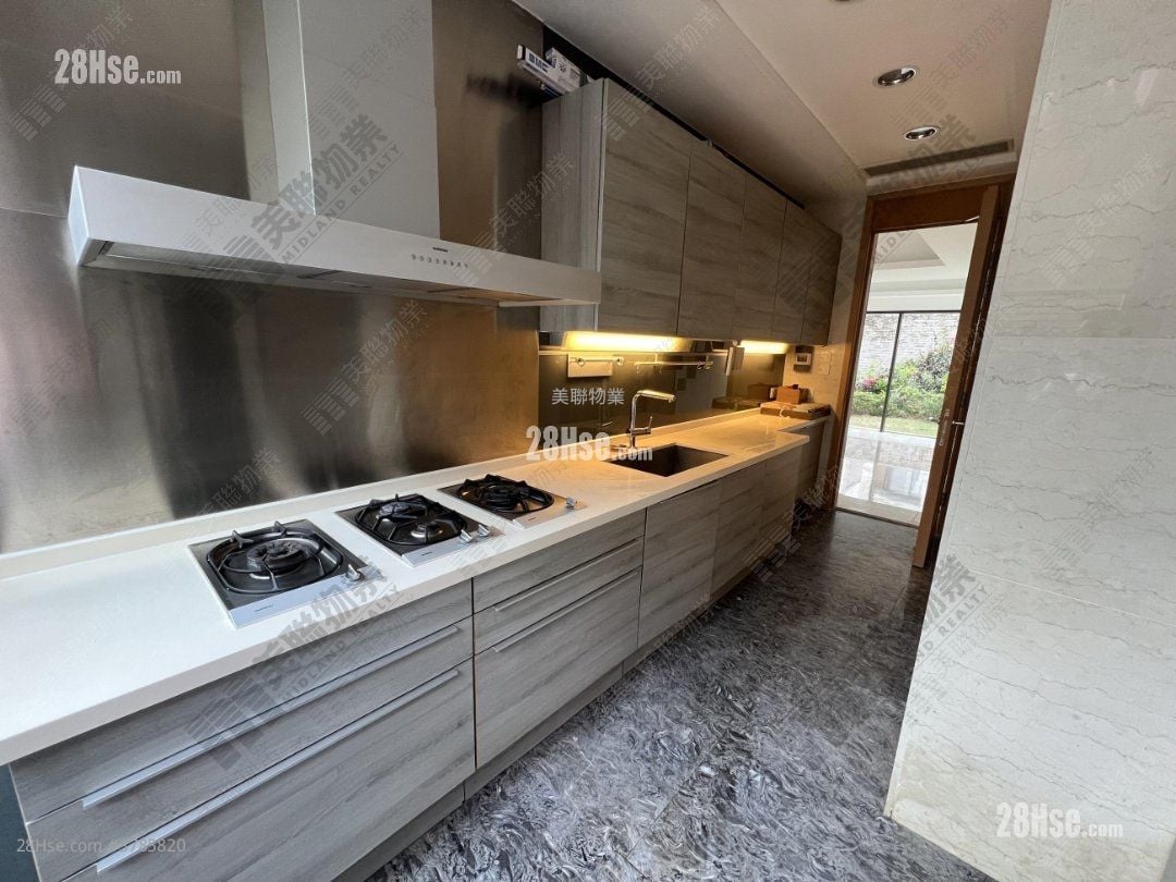 kitchen: Valais Rental 3 Bedrooms , 4 Bathrooms 1,576 ft²