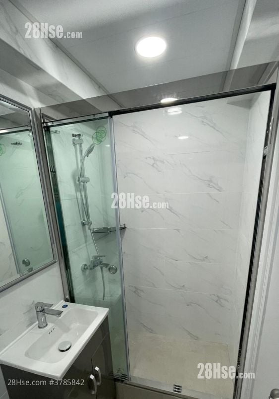 英邦大厦 租盘 1 房 321 平方尺