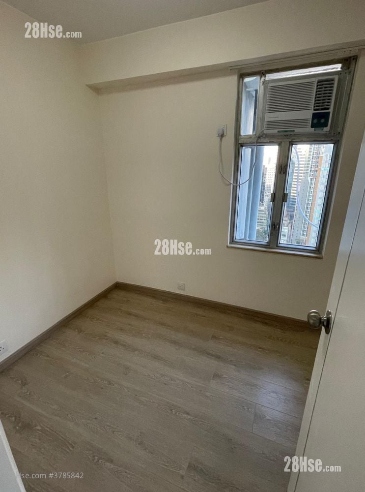 英邦大厦 租盘 1 房 321 平方尺