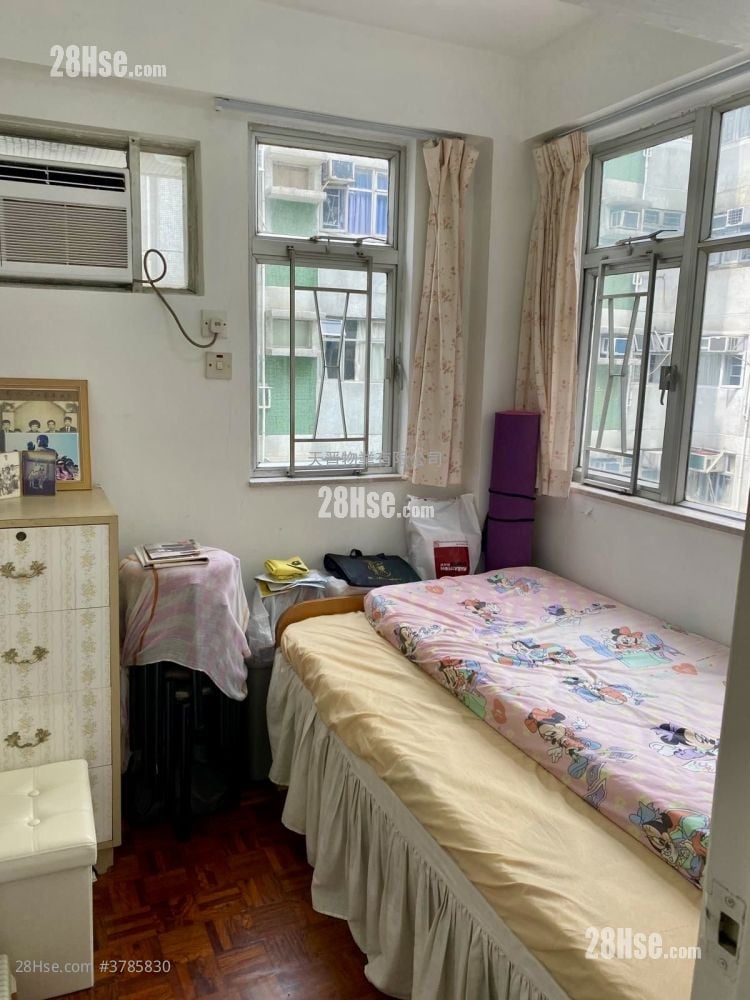 Wyler Garden Sell 2 Bedrooms , 1 Bathroom 336 ft²